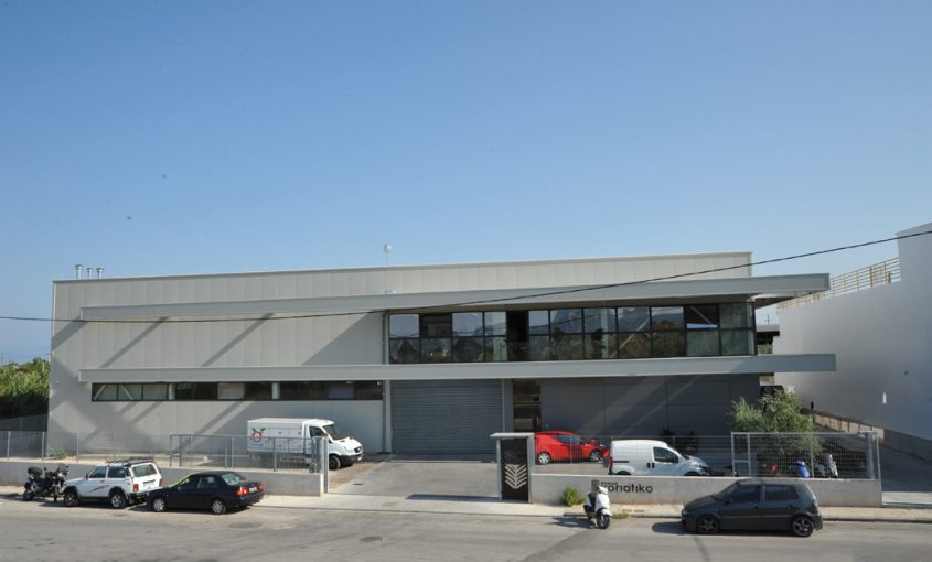 Axaiko Xoriatiko - Steel Building