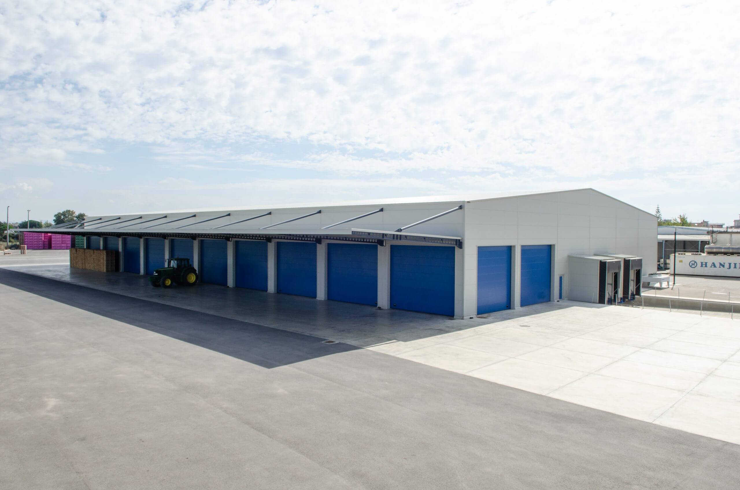 2.-Steel-Buildings_AgrofruIt_3823-scaled