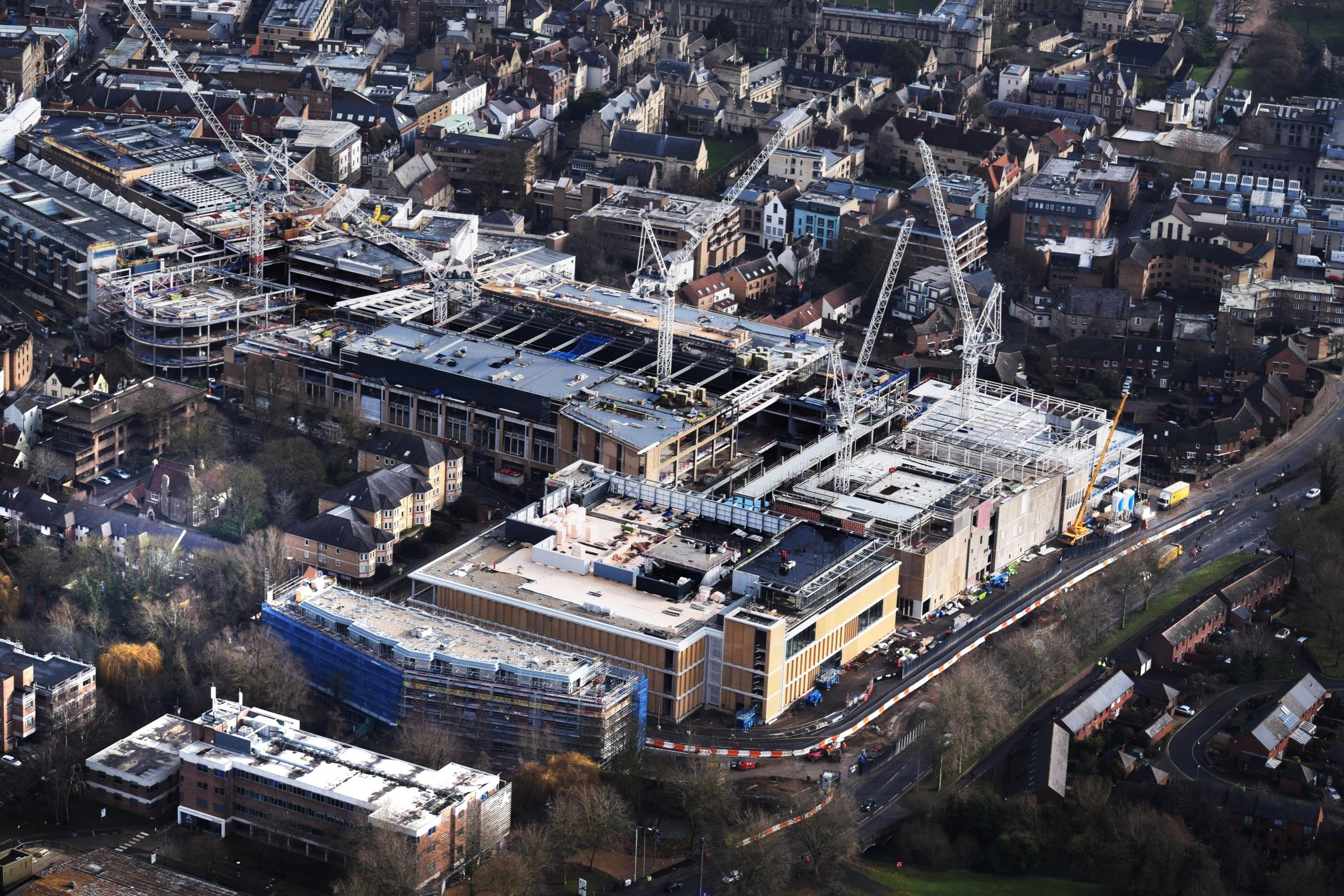 ROOFS OF WESTGATE OXFORD MALL - ΣΤΕΓΕΣ ΕΜΠΟΡΙΚΟΥ