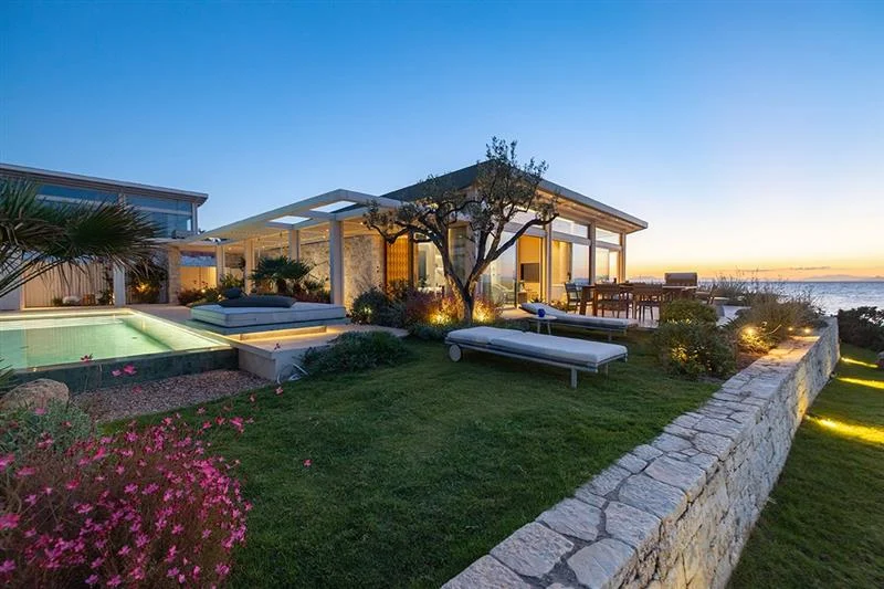 One&Only Aesthesis Resort Steel Strctures